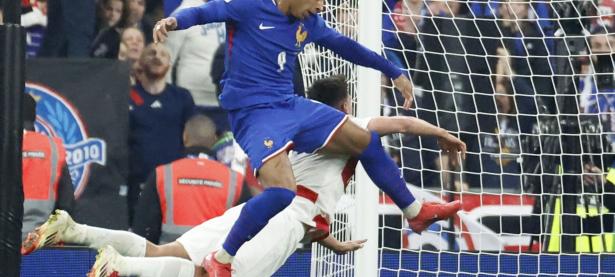 B体育链接-法国足球联赛迎来新赛季挑战