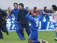 B体育网站入口-包含天津泰达在近期比赛中遭遇严重伤病困扰的词条