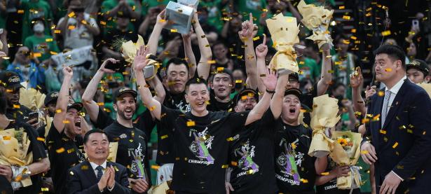 B体育注册-CBA季后赛赛程揭晓！广州扣篮大赛惊艳亮相，谁将问鼎冠军？