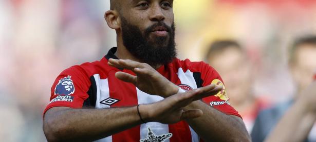 B体育网站-曼联称雄英超！世界十大顶级俱乐部之一迎来巅峰时刻的简单介绍