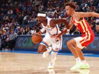 B体育登录入口-老鹰客场逆袭尼克斯，外线火力全开