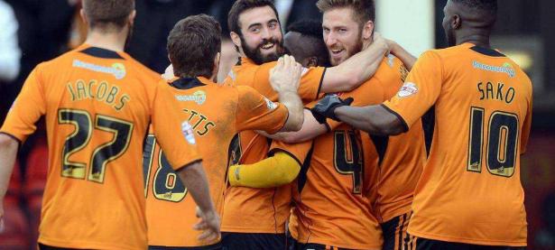 B体育中国官网-亚眠主场惊险获胜，保级形势稍缓的简单介绍