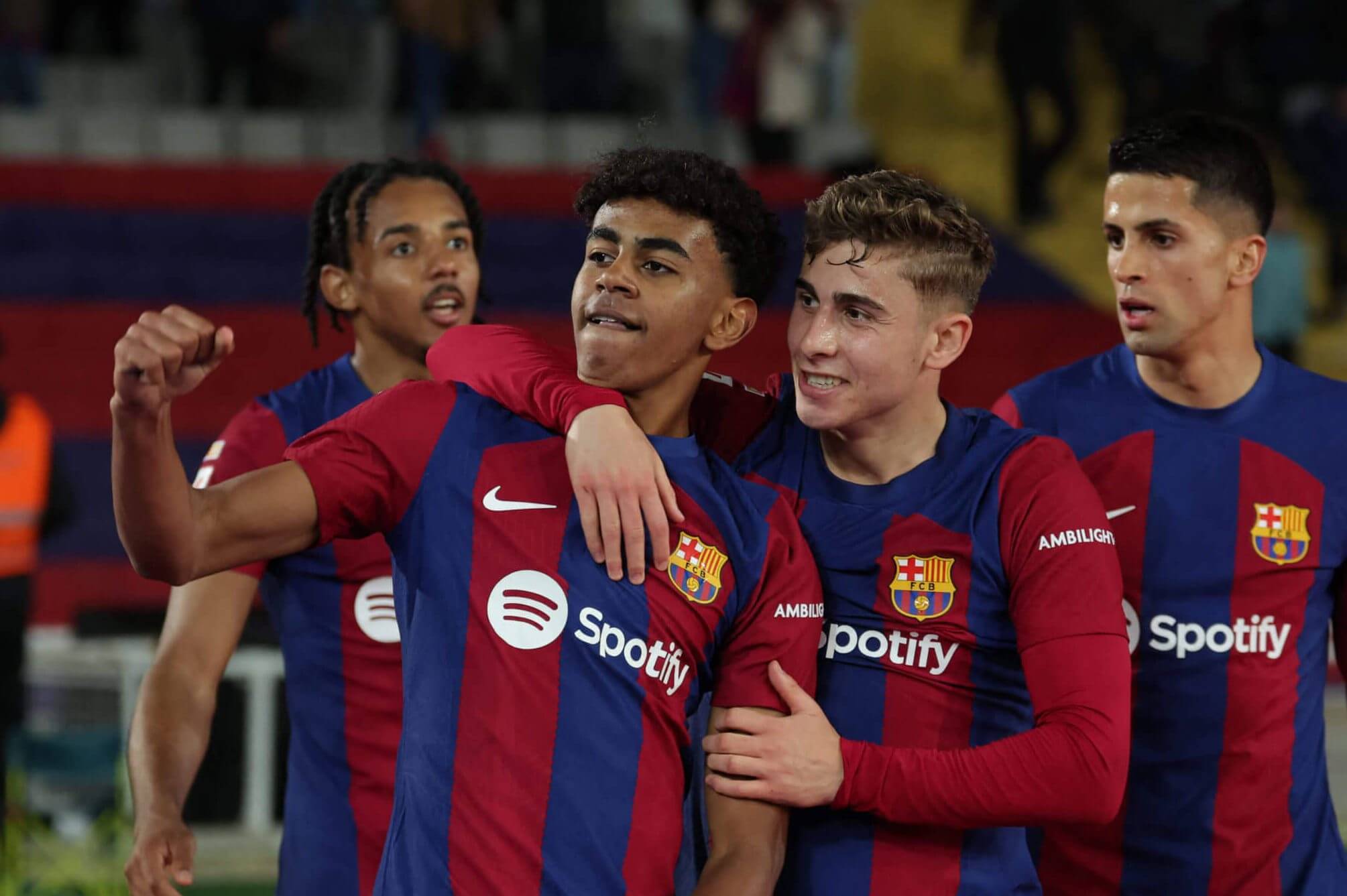 关于巴萨各项赛事全胜,大放异彩令球迷狂喜的信息 关于巴萨各项赛事全胜,大放异彩令球迷狂喜的信息