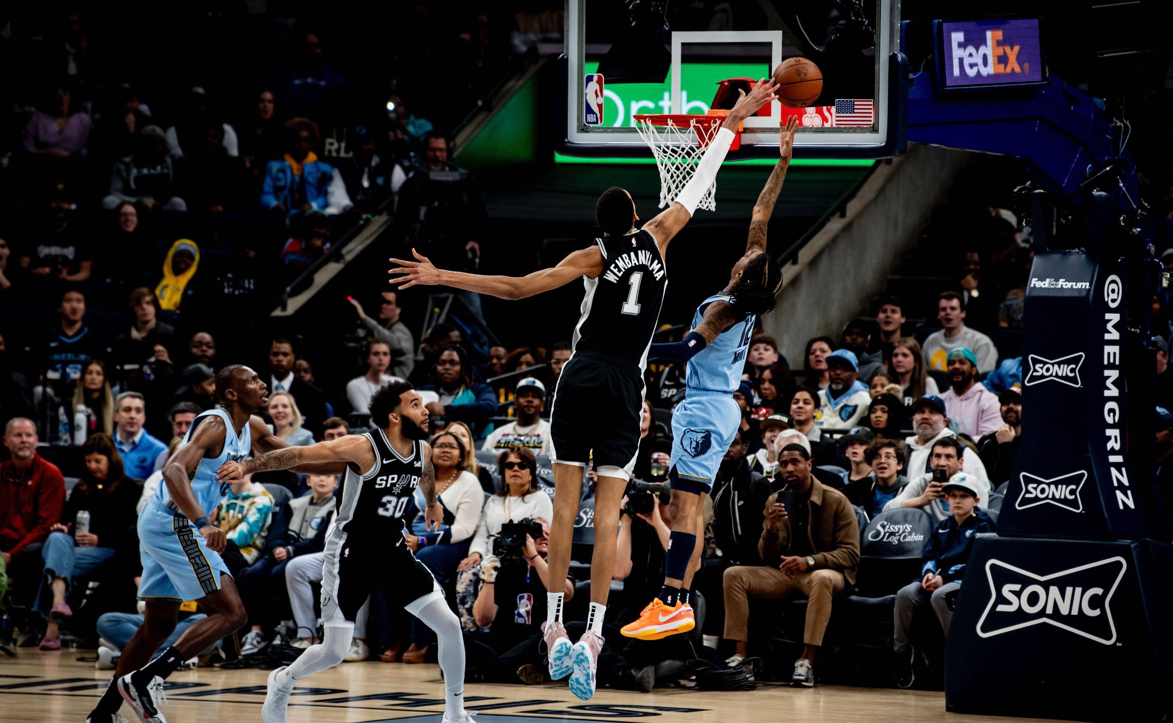 灰熊主场负于火箭，失去绝对把控