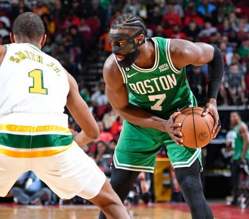 灰熊主场负于火箭，失去绝对把控