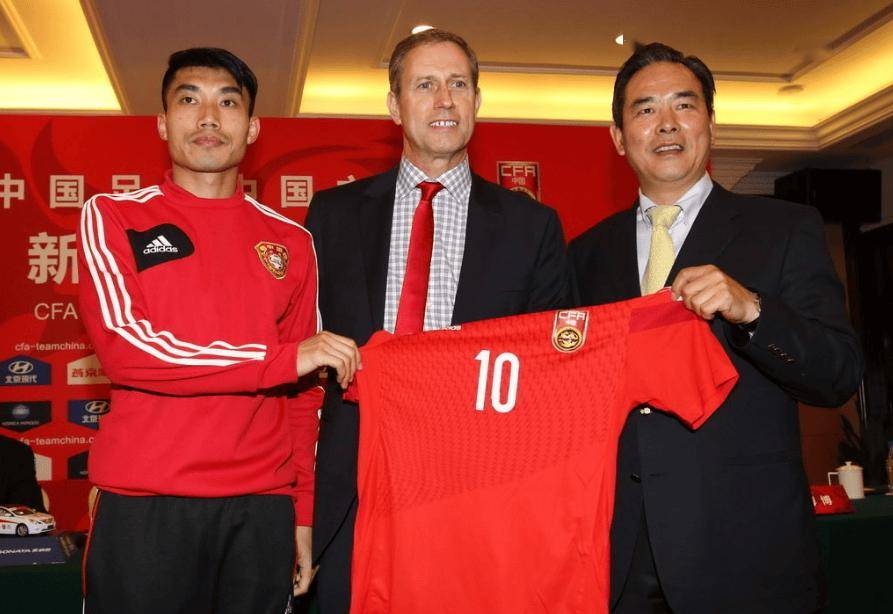 保加利亚大将闷平立陶宛,晋级形势一马当先 保加利亚大将闷平立陶宛,晋级形势一马当先