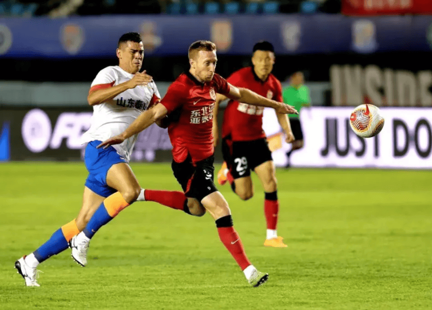 重要比赛球员表现备受关注 重要比赛球员表现备受关注