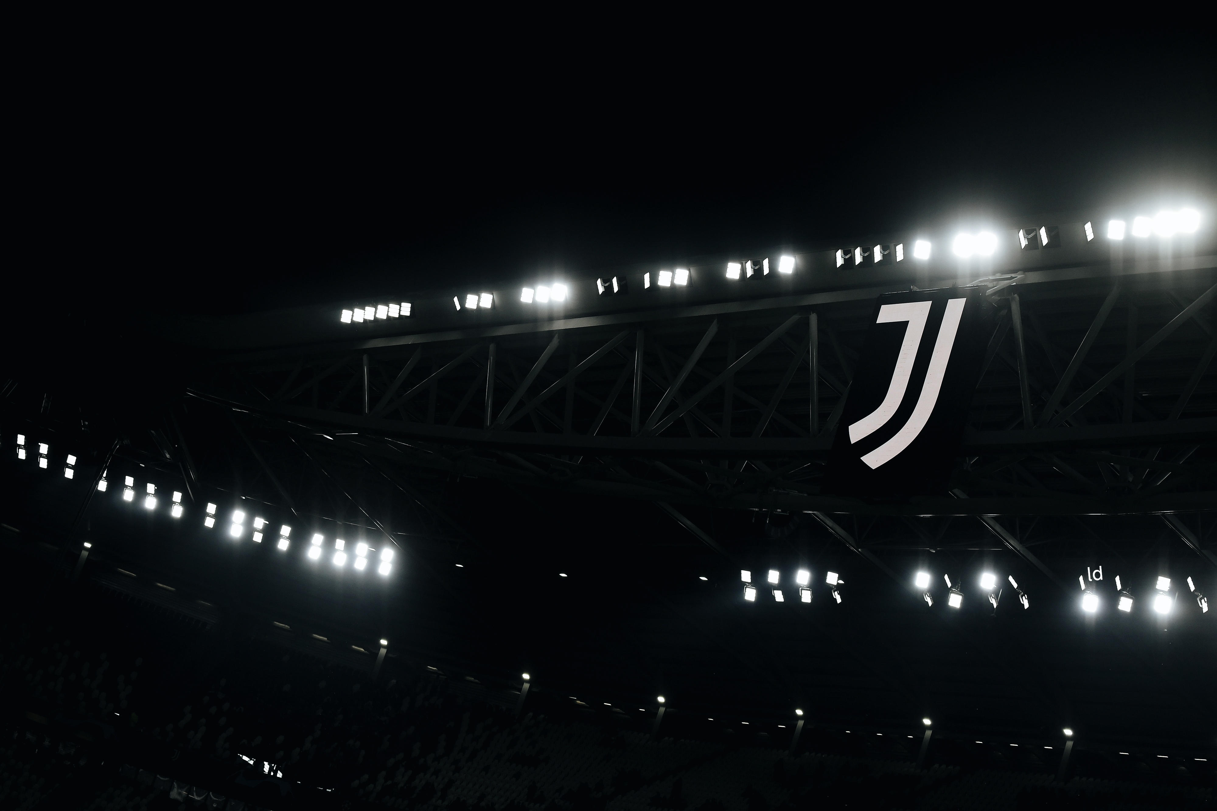 包含尤文图斯后防稳固，意甲豪门赛季表现令人期待的词条