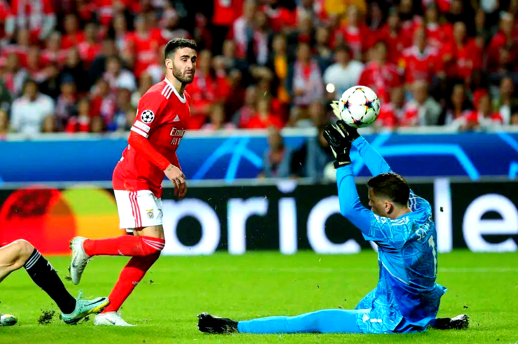 尤文图斯惨遭淘汰,欧冠之旅终结 尤文图斯惨遭淘汰,欧冠之旅终结