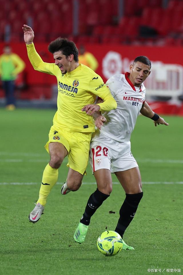 包含比利亚雷亚尔击败弱旅，取得连胜的词条