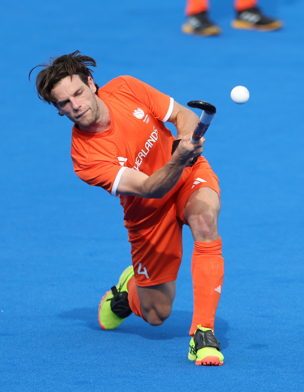 包含与时间赛跑！法国关键一球力克荷兰晋级欧预赛的词条