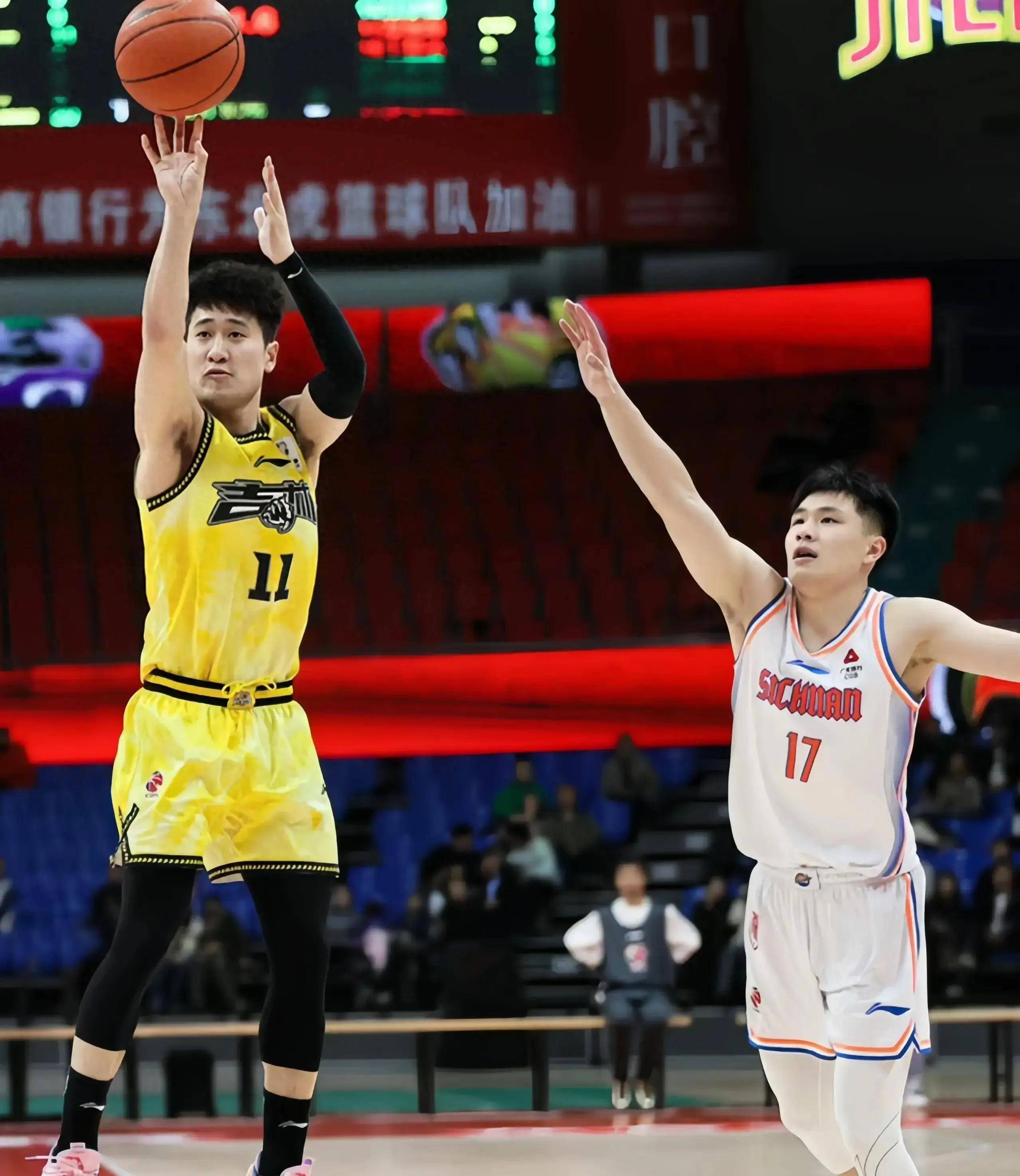 长春男篮重返赛场，为争取胜利而战