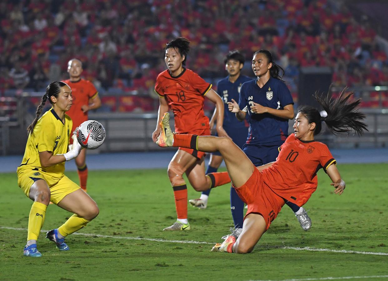 中国队在国际女足大赛中再创佳绩 中国队在国际女足大赛中再创佳绩