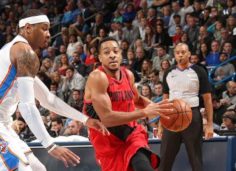 包含开拓者战胜独行侠，利拉德和麦科勒姆双双进账超20分的词条