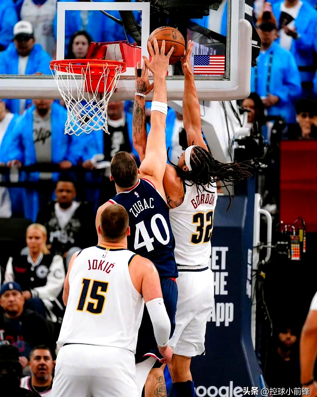 快船火力全开击败爵士,保持不败 快船火力全开击败爵士,保持不败