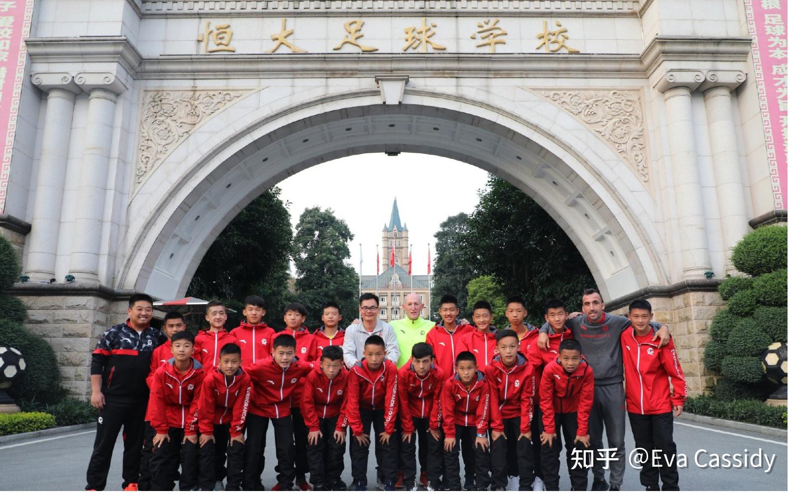 汉堡宣布签下青训新秀，青训体系表现