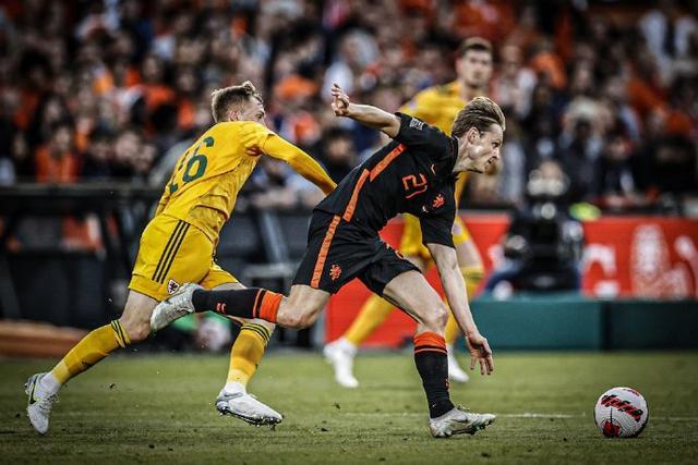 包含曼联曼彼钱巴赛罗那巴赫,缺少欧盟四强的词条 包含曼联曼彼钱巴赛罗那巴赫,缺少欧盟四强的词条