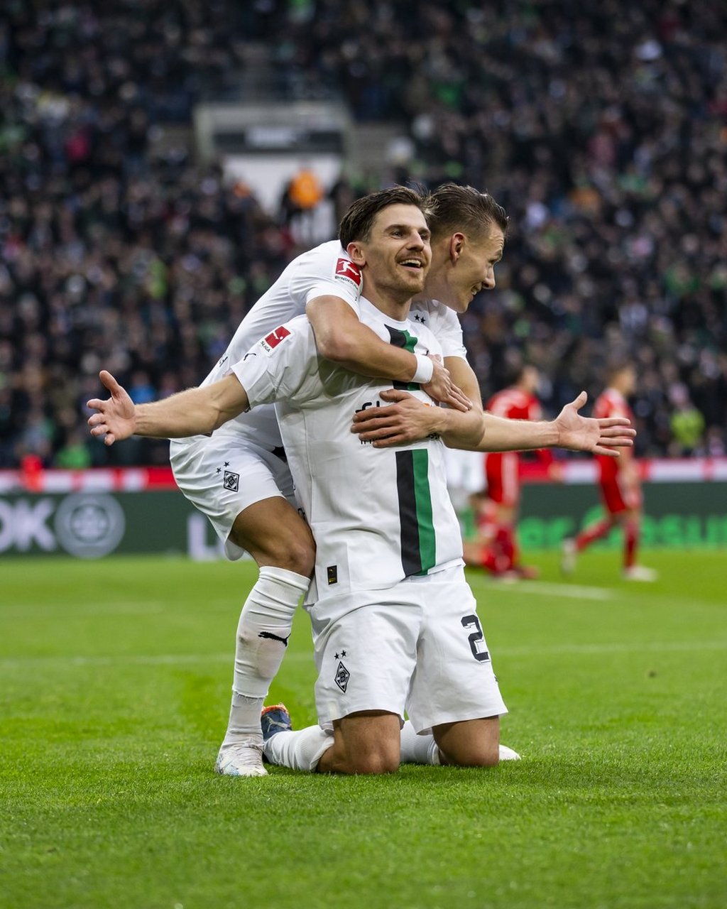 包含门兴格拉德巴赫主场完胜,保持胜利势头的词条 包含门兴格拉德巴赫主场完胜,保持胜利势头的词条